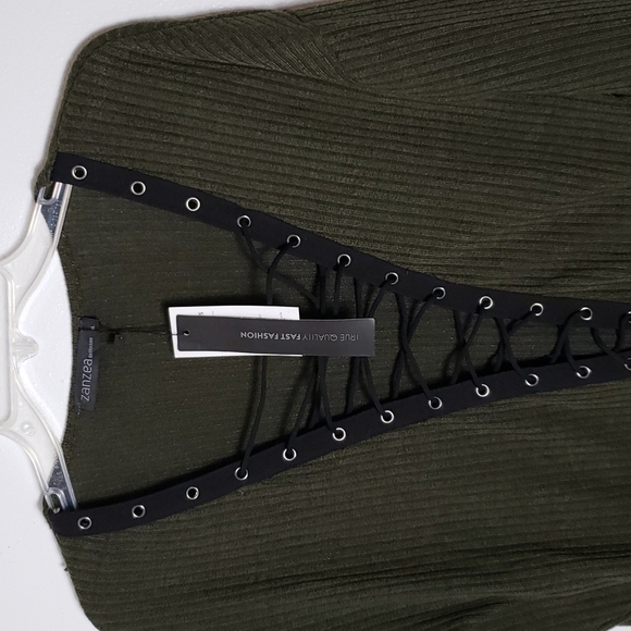 Amazon Zanzea green black deep v lace up ribbed long sleeve top. Women's size XL - Picture 2 of 6